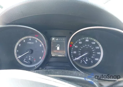 2018 Hyundai Santa Fe Sport 2.4L z USA, uszkodzony, nr VIN 5XYZT3LB8JG569137